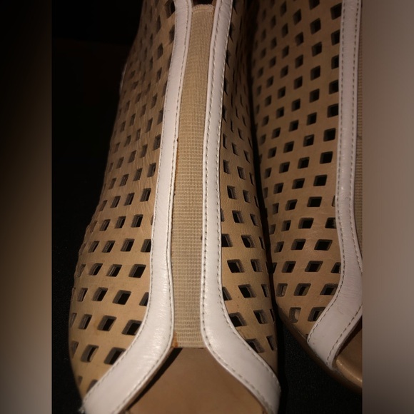 Everybody by BZ Moda Laser Cut Bootie 40.5 9.5 - Picture 7 of 8